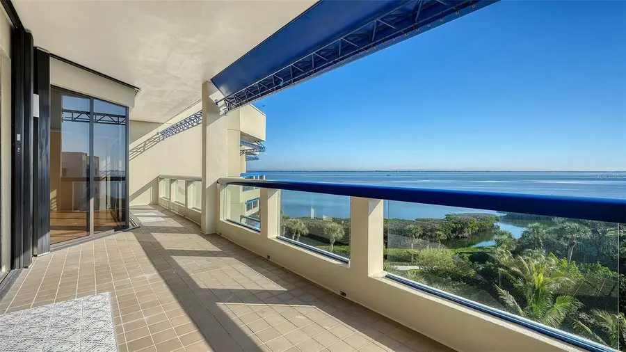 2110 Harbourside Drive #558, Longboat Key, FL 34228 - Image #3