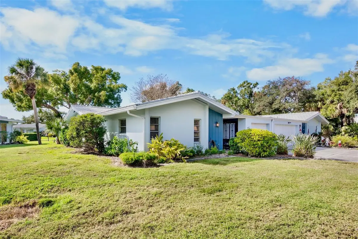 1312 Stafford Lane #1427, Sarasota, FL 34232 - Image #1