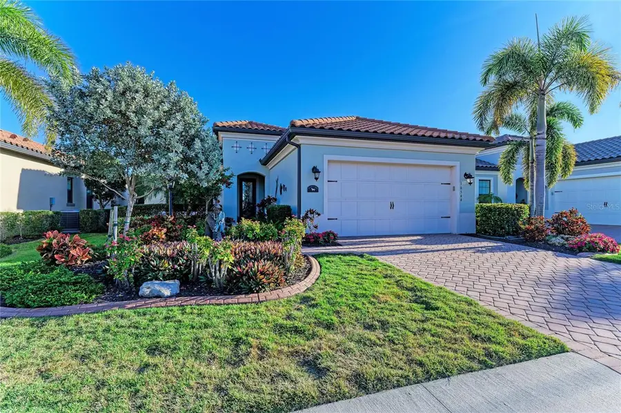 16544 Hillside Circle, Bradenton, FL 34202 - Image #2