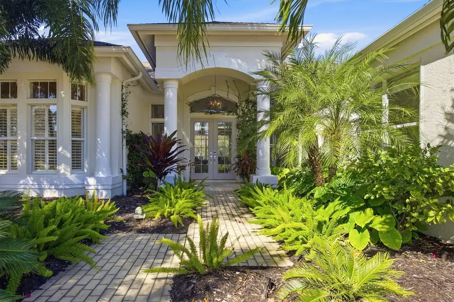 8687 Woodbriar Drive, Sarasota, FL 34238 - Image #2