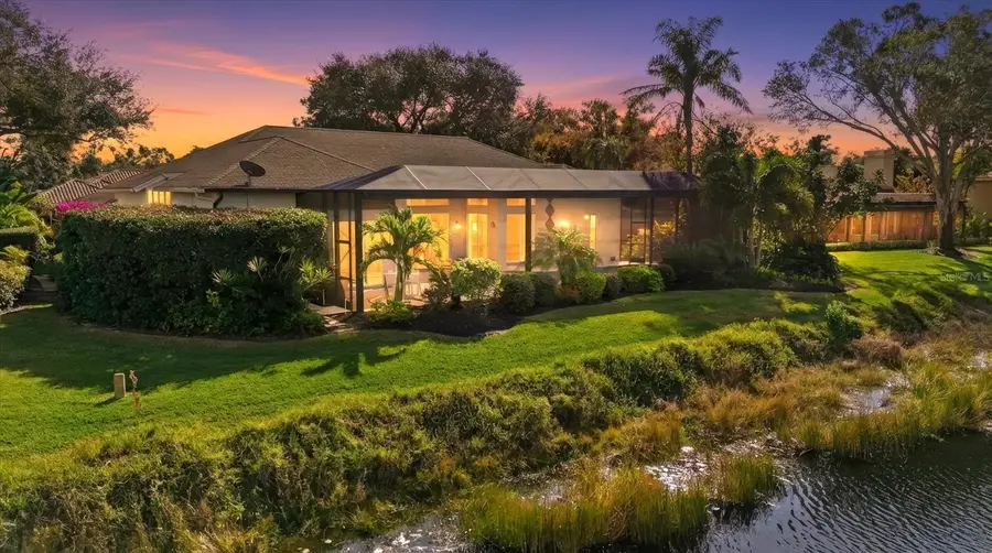 8687 Woodbriar Drive, Sarasota, FL 34238 - Image #3