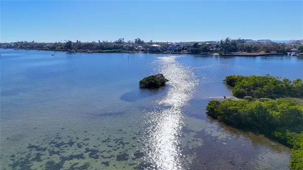 1621 Memory Lane, SARASOTA, FL 34231