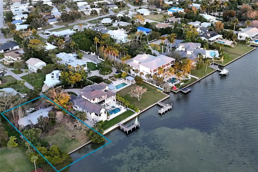 1621 Memory Lane, Sarasota, FL 34231 - Image #2