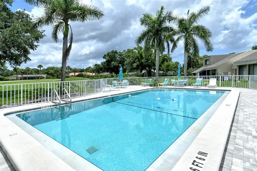 2517 Glebe Farm Close #H-2, Sarasota, FL 34235 - Image #2