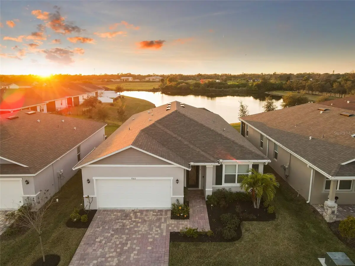 7322 34th Court E, Sarasota, FL 34243 - Image #1