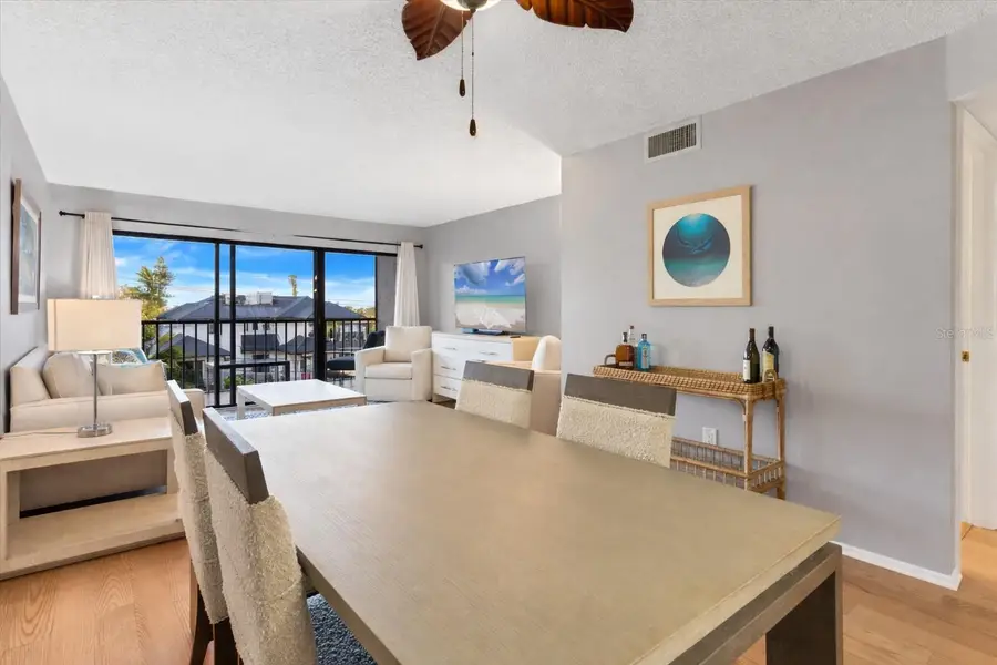 1001 Benjamin Franklin Drive #403, Sarasota, FL 34236 - Image #2