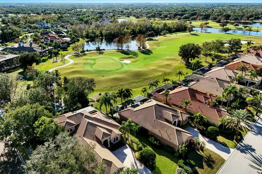 7062 Vilamoura Place, Lakewood Ranch, FL 34202 - Image #2