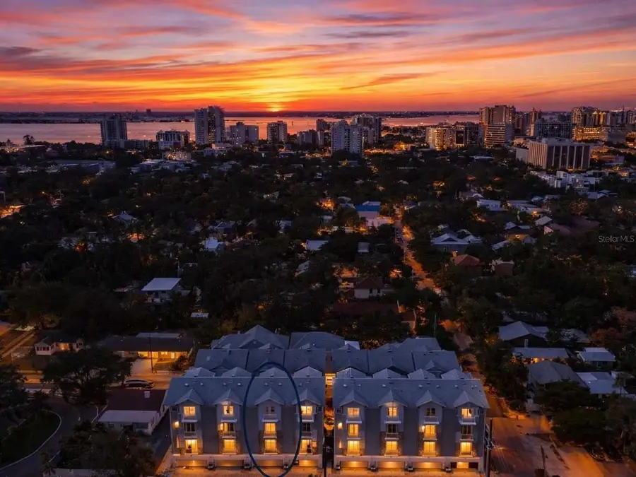 516 Laurel Park Drive, Sarasota, FL 34236 - #2