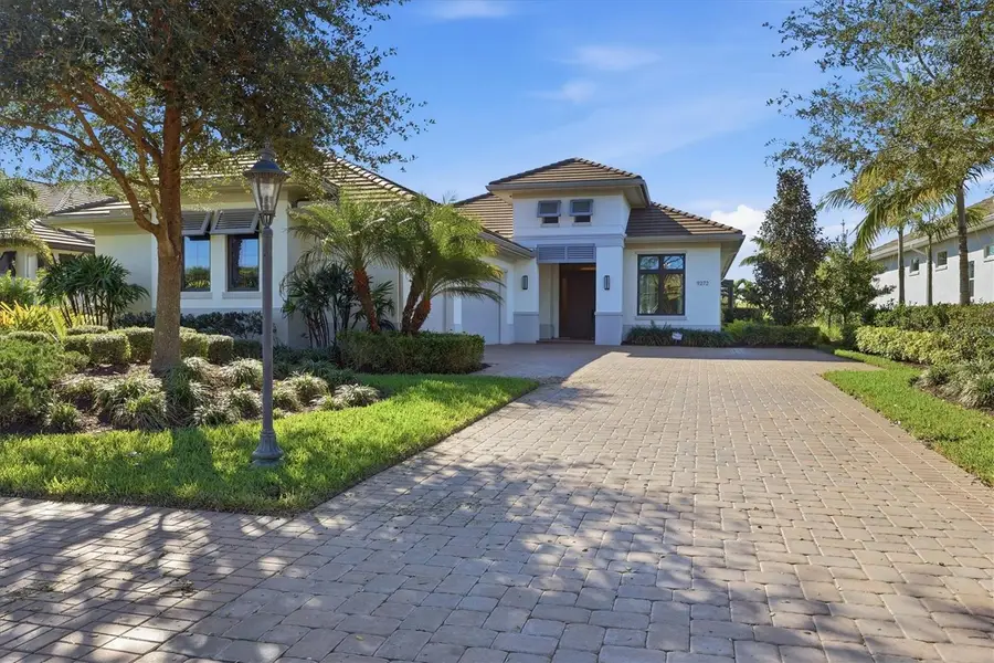 9272 Mcdaniel Lane, Sarasota, FL 34240 - Image #2