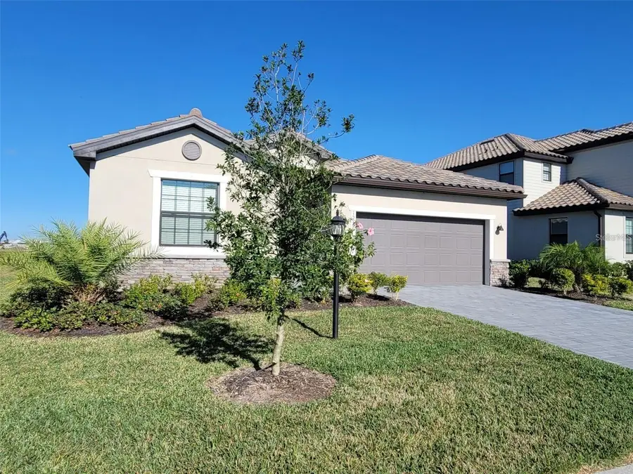 15719 Islandwalk Avenue, Bradenton, FL 34211 - Image #2