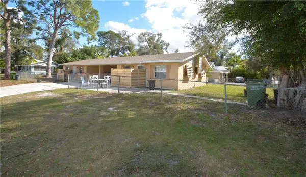 2100 9th Street, SARASOTA, FL 34237