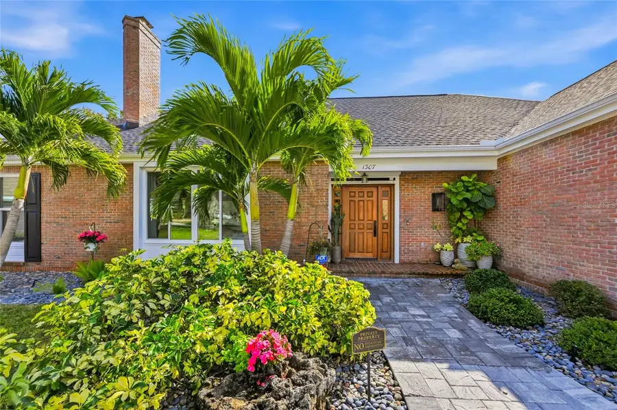 1307 Riverview Circle, Bradenton, FL 34209 - Image #3