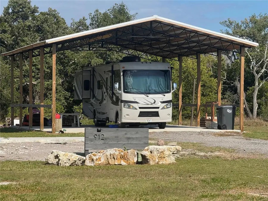 912 Piney Point Road, Palmetto, FL 34221 - Image #2