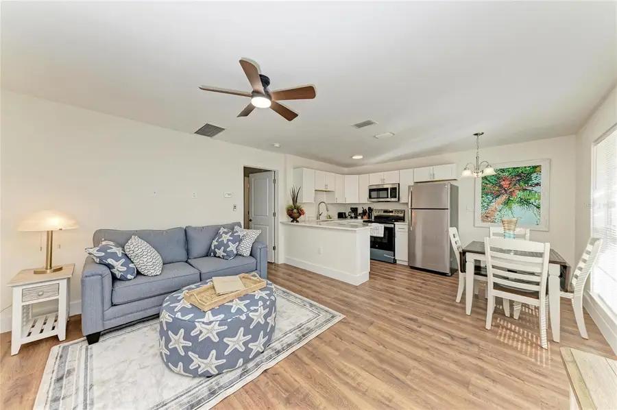 1603 Gulf Dr N #7, Bradenton Beach, FL 34217 - Image #3