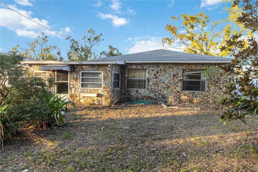 2529 W Crest Avenue, Tampa, FL 33614 - #3