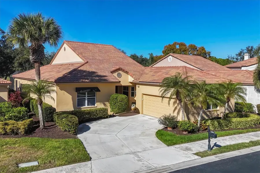 7612 Calle Facil, Sarasota, FL 34238 - Image #2