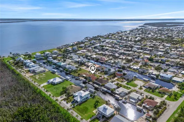 2420 Cherimoya Lane, ST JAMES CITY, FL 33956