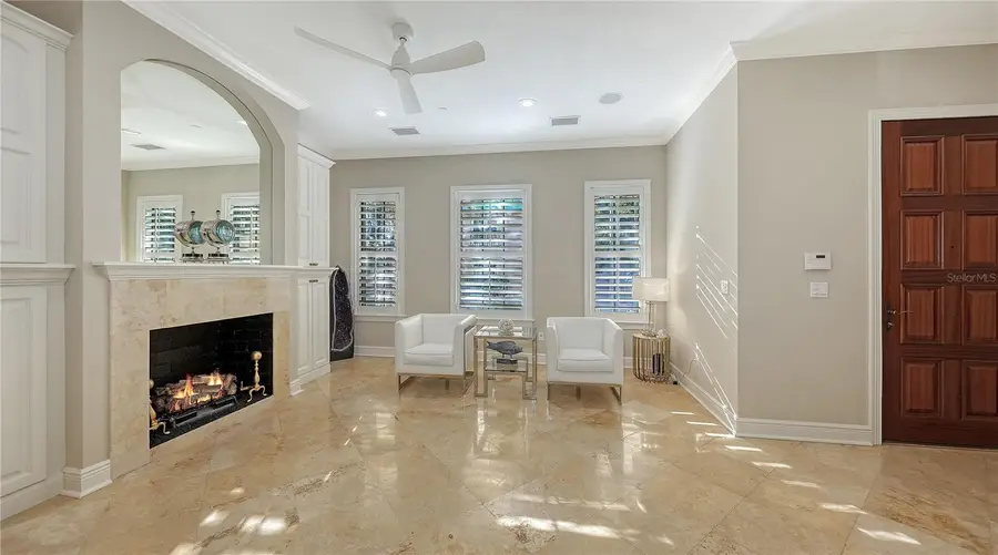 1513 Oak Street #18, Sarasota, FL 34236 - Image #3