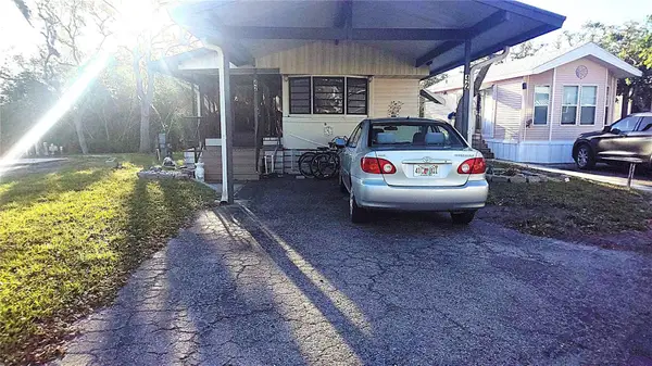 3300 26th Avenue E #42, BRADENTON, FL 34208