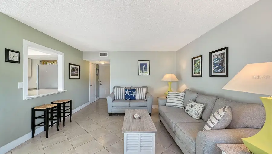 10125 W Manatee Avenue W #D2, Bradenton, FL 34209 - Image #2