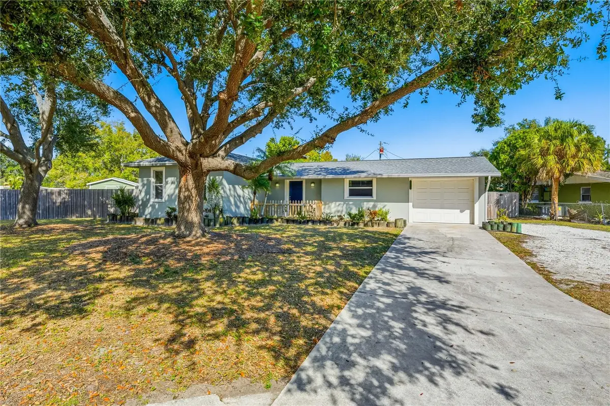 5353 Hayden Boulevard, Sarasota, FL 34232 - Image #1