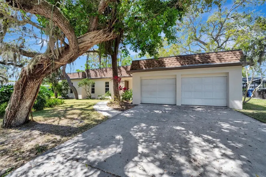 3428 Mineola Drive, Sarasota, FL 34239 - Image #2