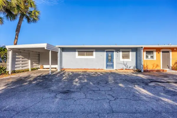 729 Saint Judes Drive S #1, LONGBOAT KEY, FL 34228