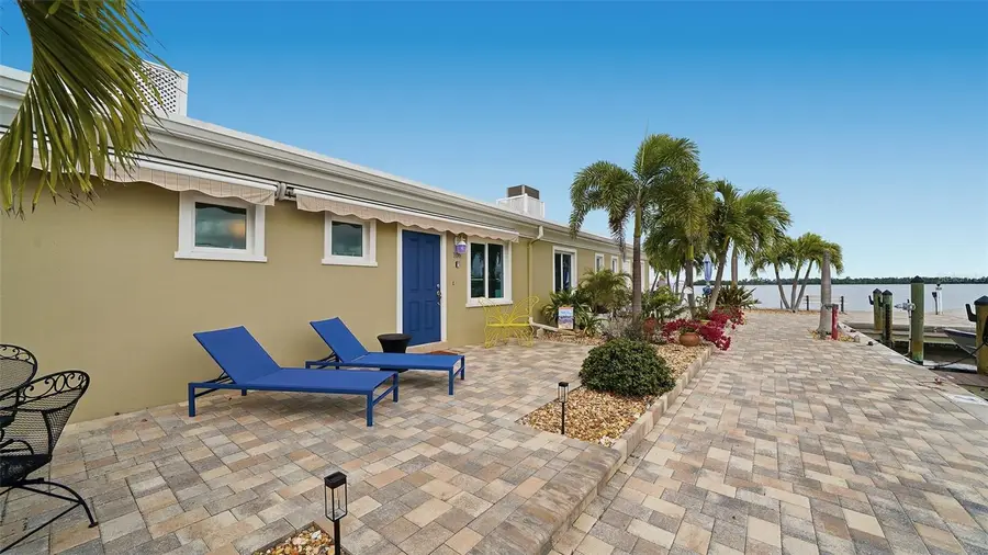 106 Twin Shores Boulevard, Longboat Key, FL 34228 - Image #2