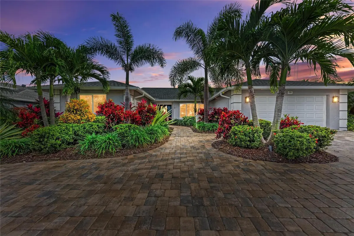 3906 Prairie Dunes Drive, Sarasota, FL 34238 - Image #1