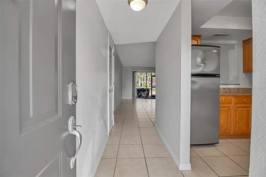 960 La Costa Circle #3, Sarasota, FL 34237 - Image #3