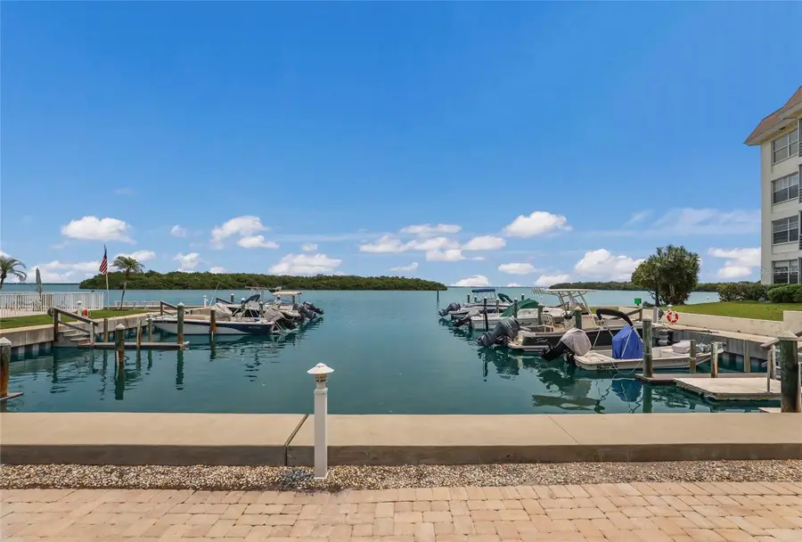 535 Sutton Place, Longboat Key, FL 34228 - Image #3