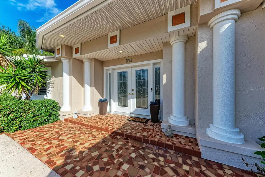 411 Harbor View Lane, Largo, FL 33770 - Image #2