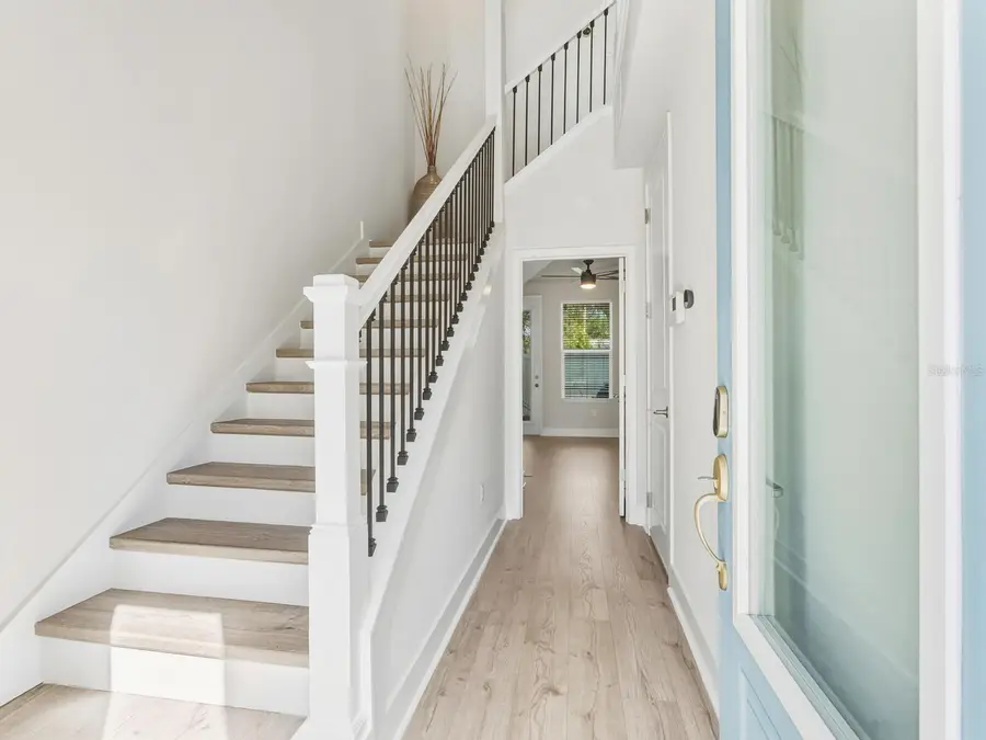 451 Wingfield Drive, Sarasota, FL 34237 - Image #2