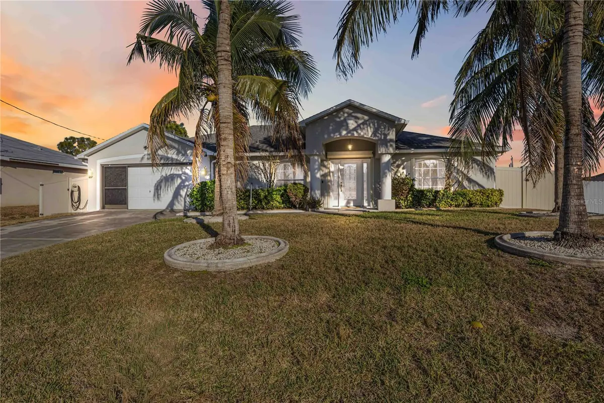 925 NE 4th Avenue, Cape Coral, FL 33909 - #1