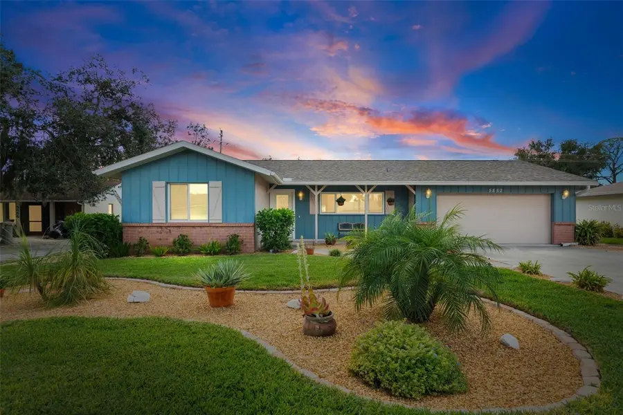 5852 Whistlewood Circle, Sarasota, FL 34232 - Image #3