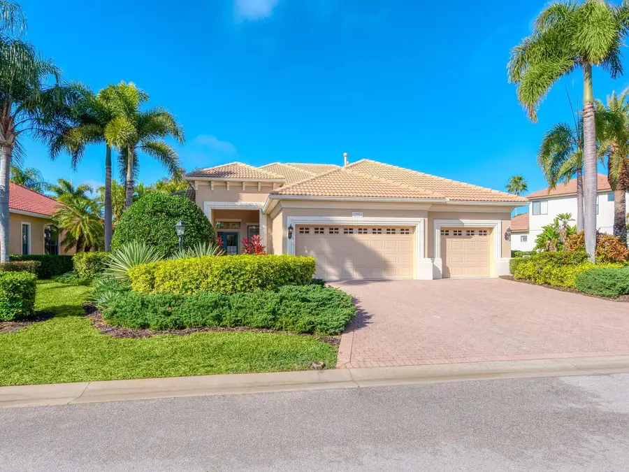 13911 Siena Loop, Lakewood Ranch, FL 34202 - Image #3