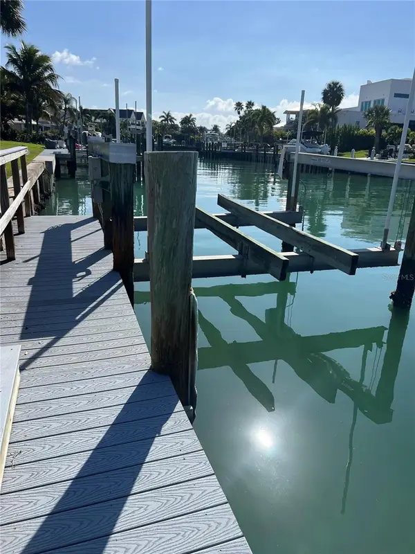 418 Meadow Lark Drive, SARASOTA, FL 34236