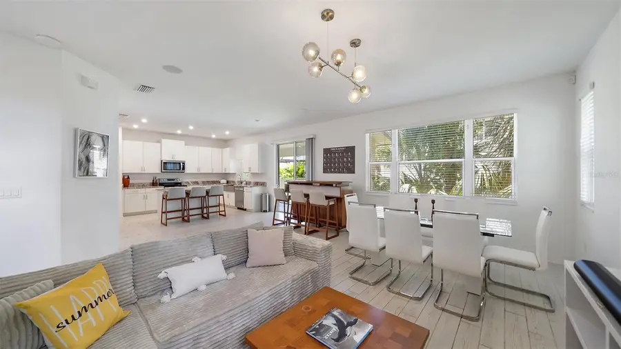 2587 Temple Street, Sarasota, FL 34239 - #2