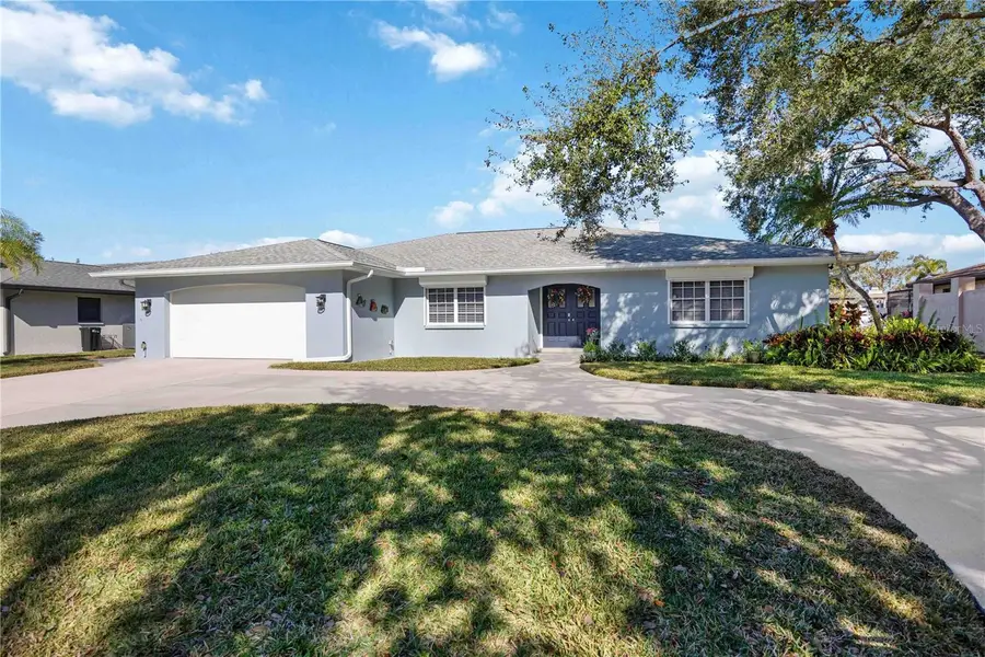 4388 Pasadena Circle, Sarasota, FL 34233 - Image #2