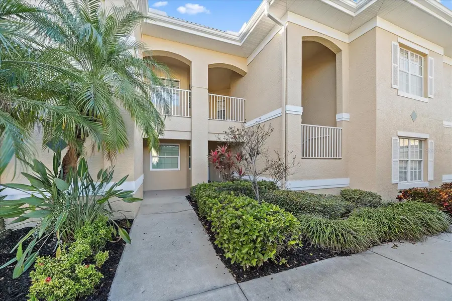 6318 Grand Oak Circle #204, Bradenton, FL 34203 - Image #2