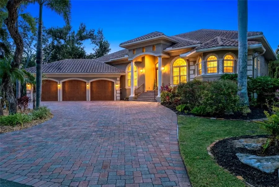 611 Tremont Street, Sarasota, FL 34242 - Image #3