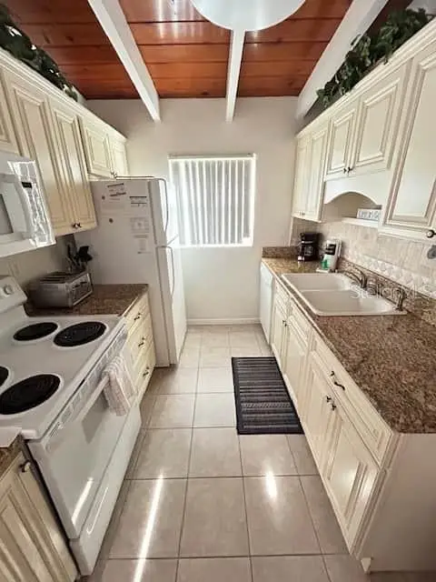 6006 Midnight Pass Road #4, Sarasota, FL 34242 - Image #3