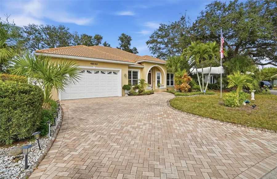 4840 Jacaranda Heights Dr, Venice, FL 34293 - Image #3