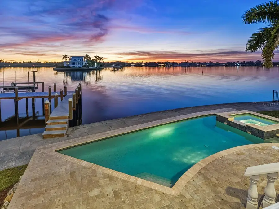 1500 Caribbean Drive, Sarasota, FL 34231 - Image #3