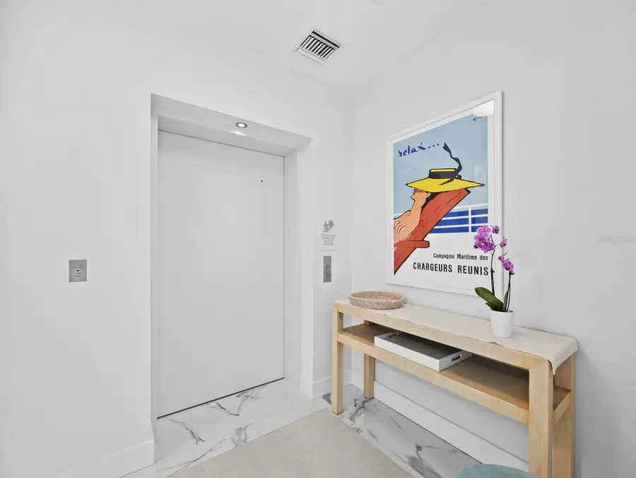 1155 N Gulfstream Avenue #906, Sarasota, FL 34236 - Image #2