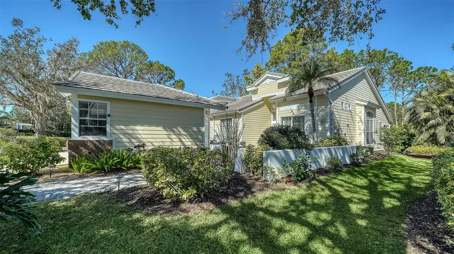 7628 Whitebridge Glen, Manatee, FL 34201 - Image #2