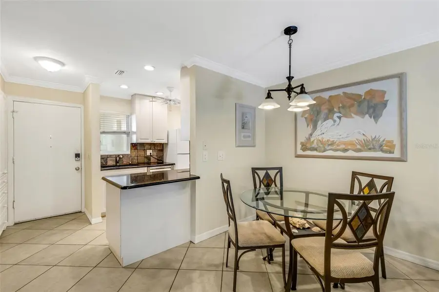 5661 Midnight Pass Road #401, Sarasota, FL 34242 - Image #3