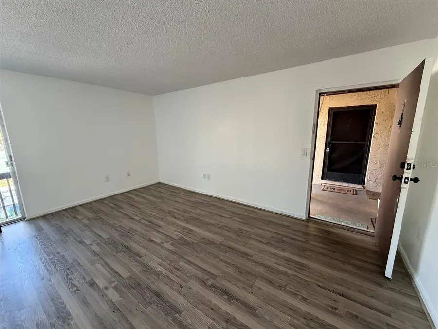 2632 Hidden Lake Drive N #H, Sarasota, FL 34237 - Image #2