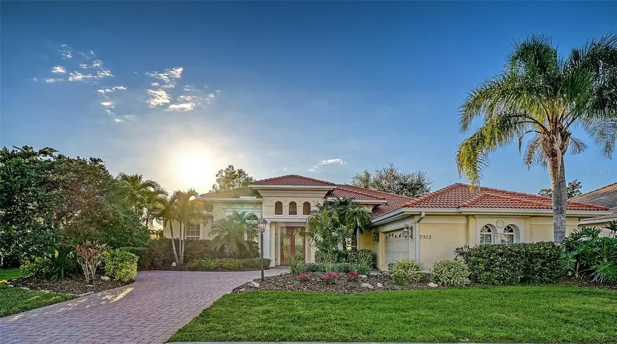 7512 Abbey Glen, Lakewood Ranch, FL 34202 - Image #3