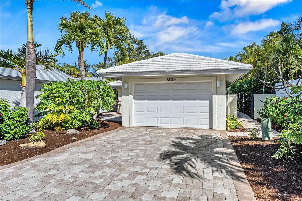 1320 Moonmist Drive #B-11, Sarasota, FL 34242 - Image #1